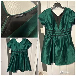 NWOT size 18 emerald green Eshakti cocktail dress